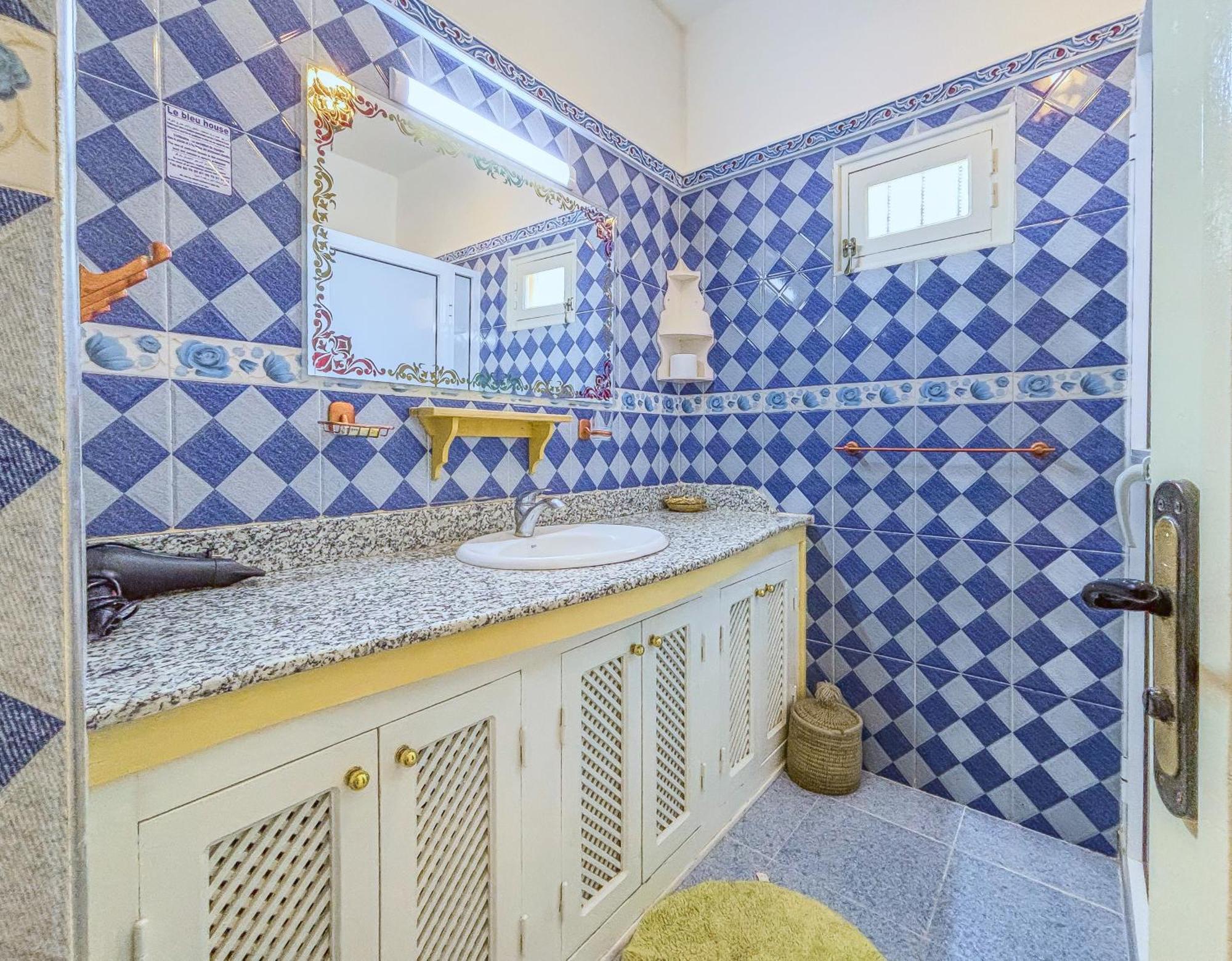 Sidi Abdallah Ghiat Le Bleu House B&B 외부 사진