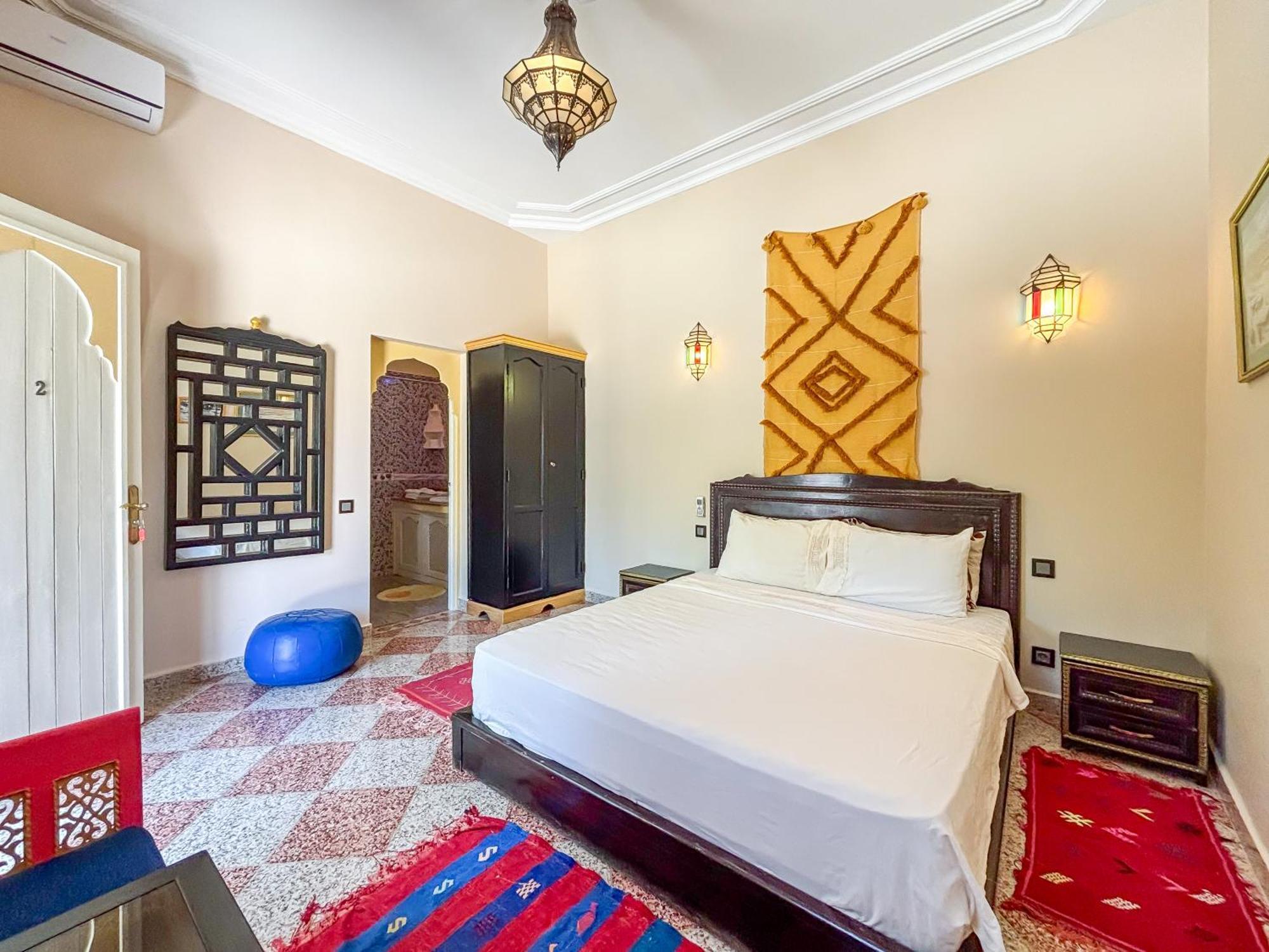 Sidi Abdallah Ghiat Le Bleu House B&B 외부 사진