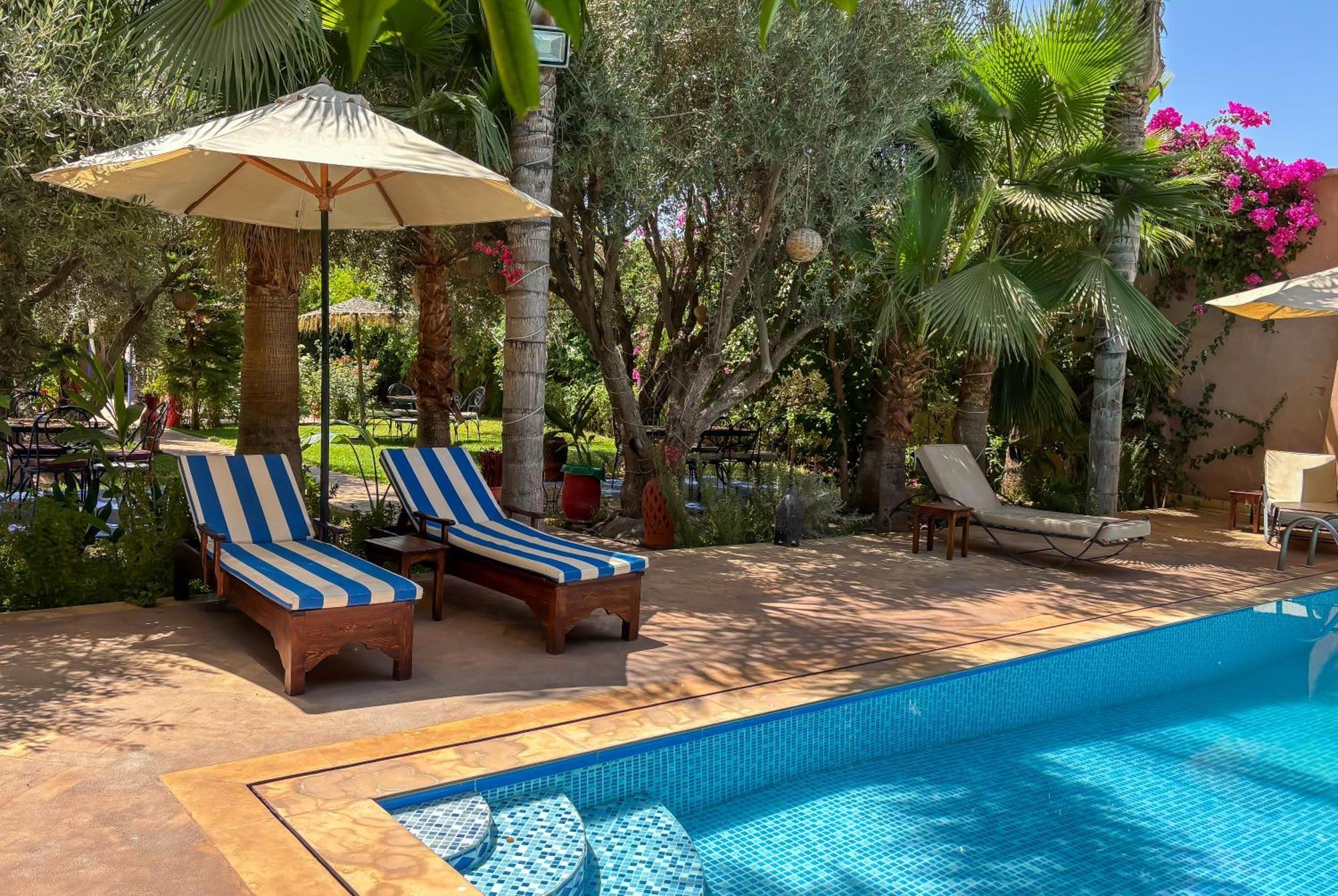 Sidi Abdallah Ghiat Le Bleu House B&B 외부 사진